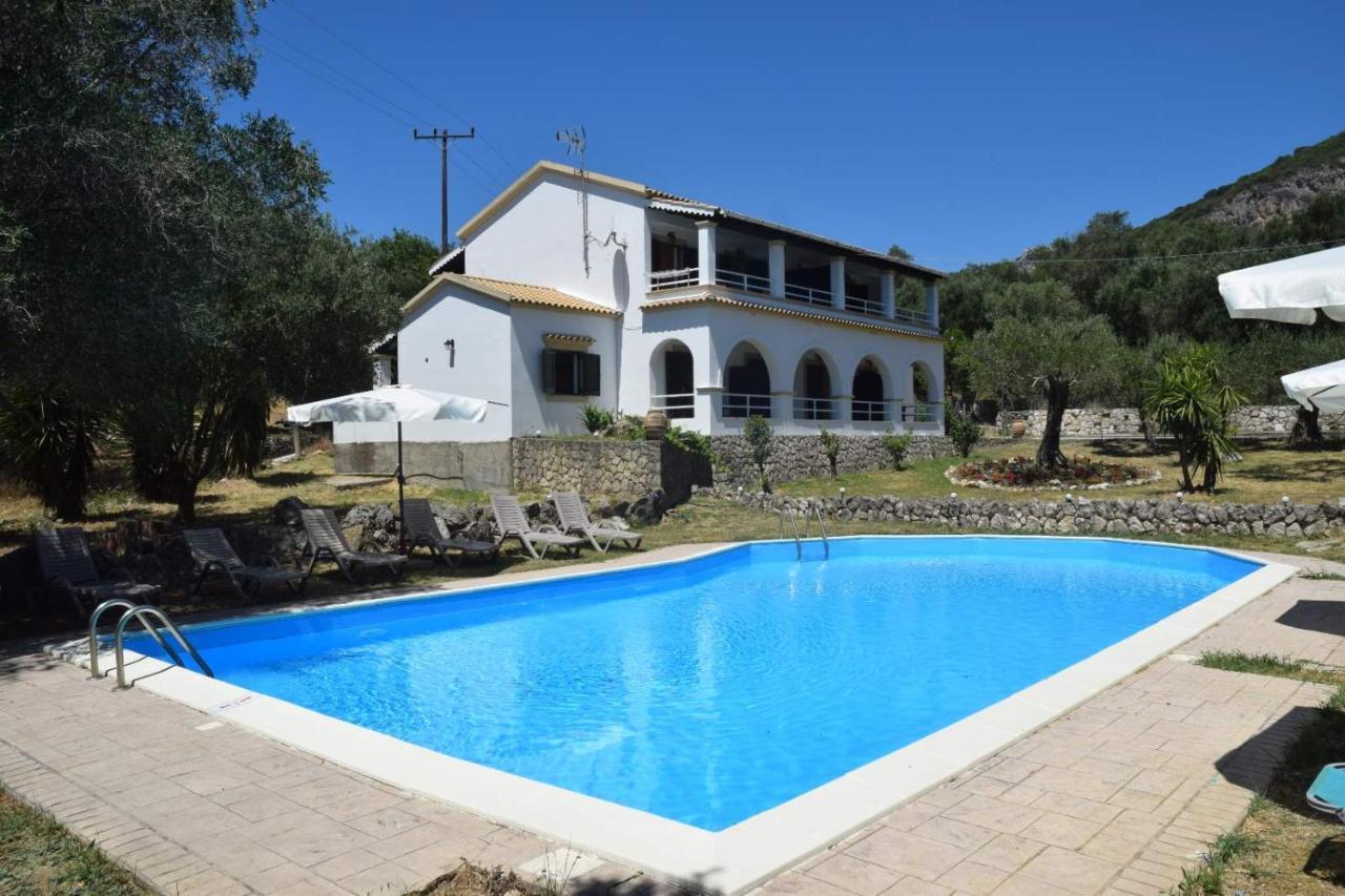 Villa Eirini By Hotelius Liapades Luaran gambar